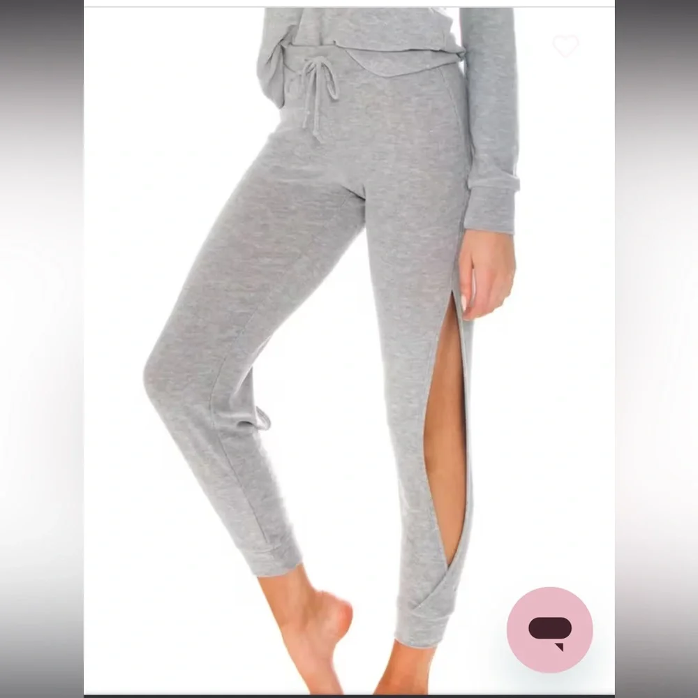 Chaser Cozy Knit‎ Open Vent Jogger set in a baby blueish gray color size medium